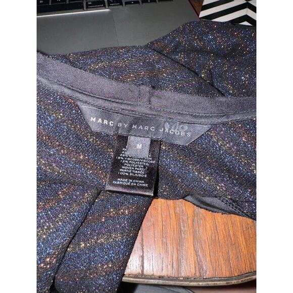 Marc By Marc Jacobs Metallic Top Black Stripe Asymmetric Hem Short Sleeve Sz M - Picture 4 of 4